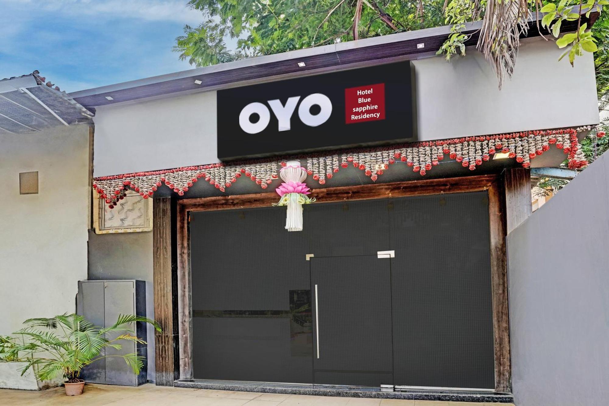 Oyo Hotel Blue Sapphire Residency Near Chhatrapati Shivaji International Airport 뭄바이 외부 사진